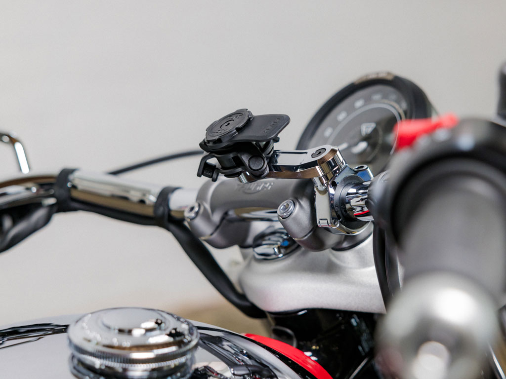 Хромированное крепление на трубчатый руль мотоцикла ПРО Quad Lock® Motorcycle Handlebar Mount PRO Ch