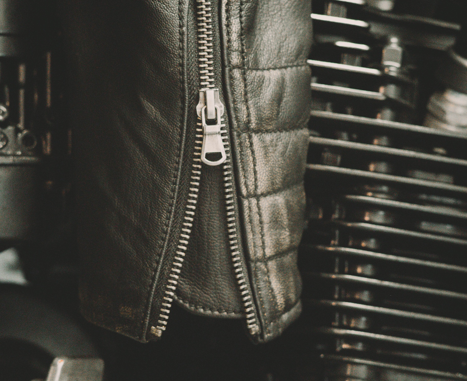 Мотокуртка кожаная Rebelhorn Hunter черный